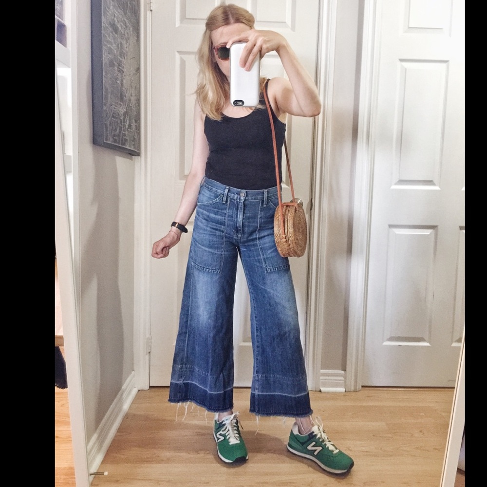 A&F Cropped Stovepipe Jeans - Picture 4 of 16